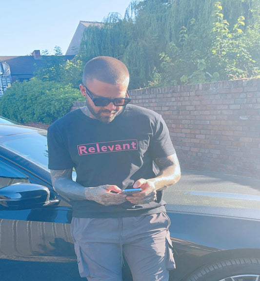 Relevant box tee black